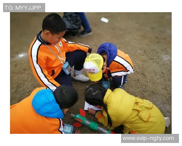 小学生足球啦啦队的成长之路与团队精神培养探讨