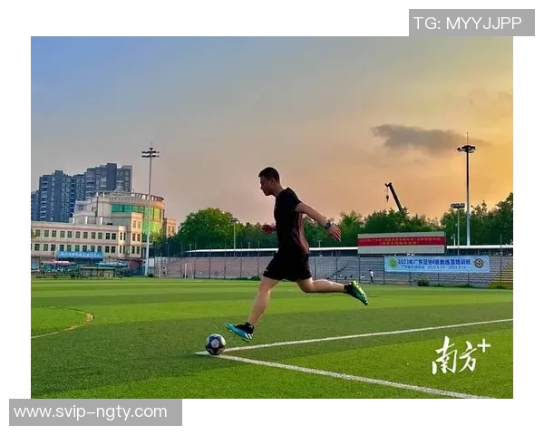 探索足球打水方式的技巧与策略提升球技的全新体验